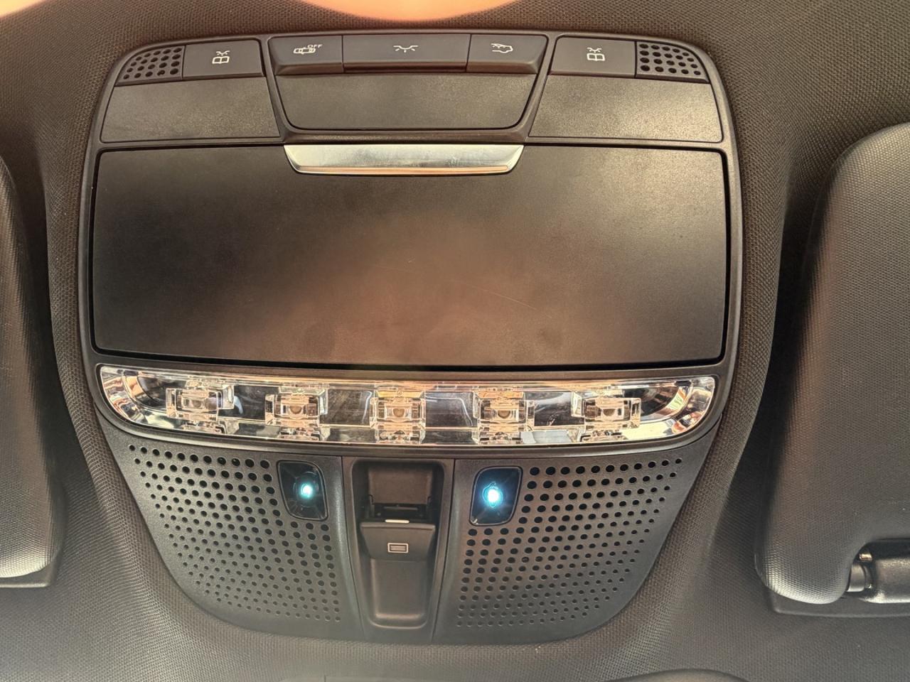 2018 Mercedes-Benz C-Class C300 4MATIC Sedan Photo