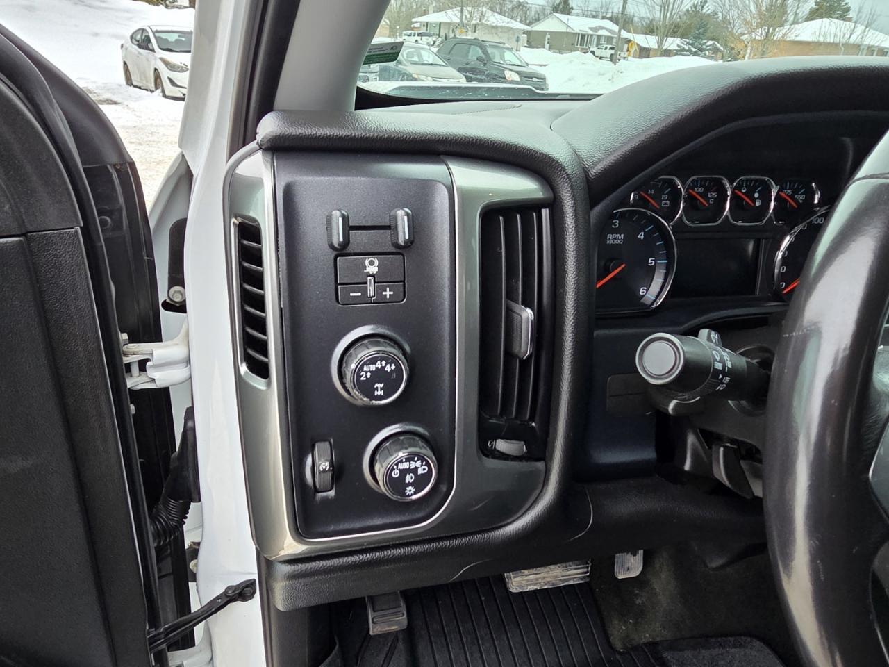 2018 Chevrolet Silverado 1500 LT Crew Cab True North Edition Long Box 4WD Photo