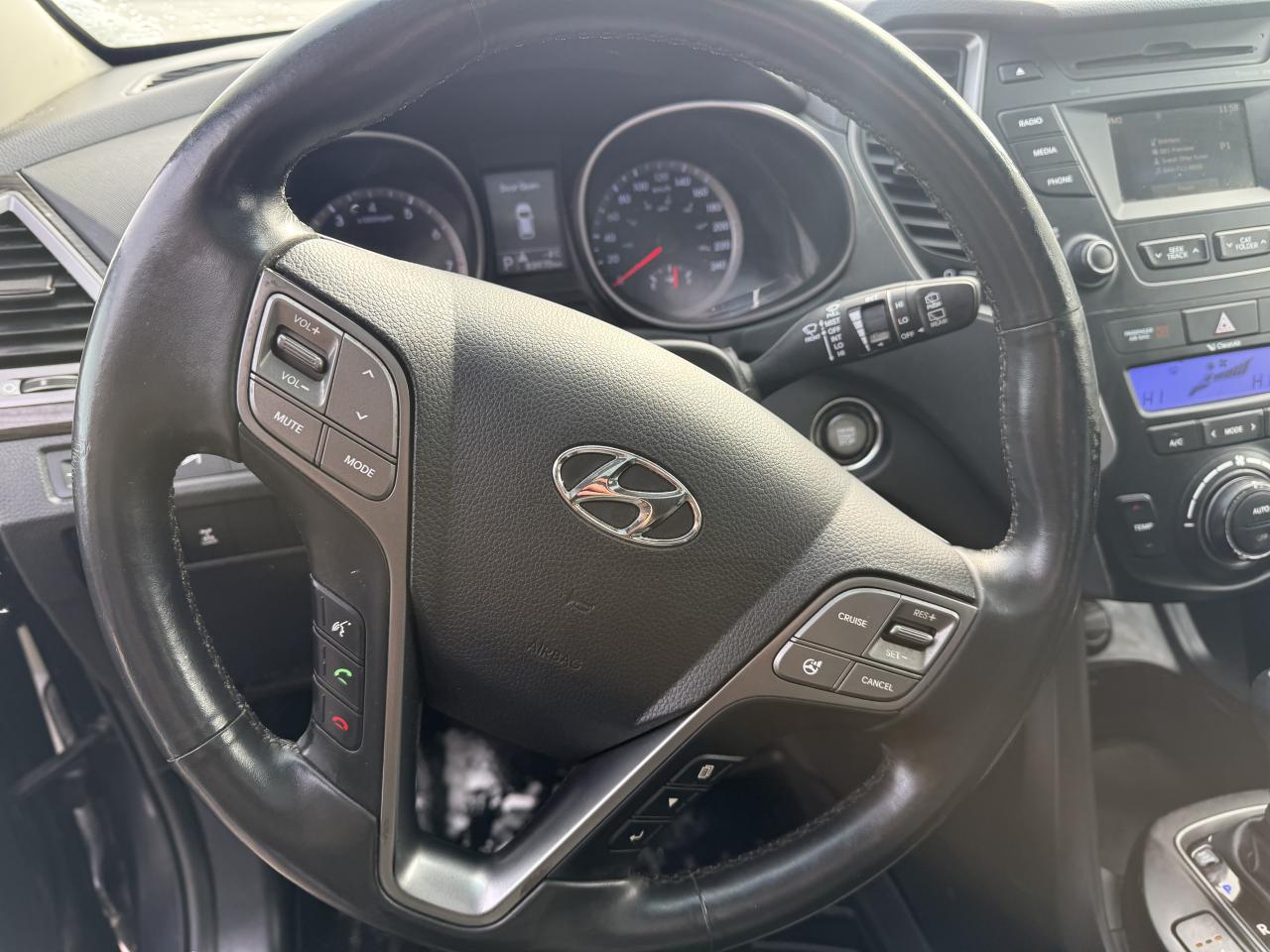 2016 Hyundai Santa Fe Sport Luxury Photo