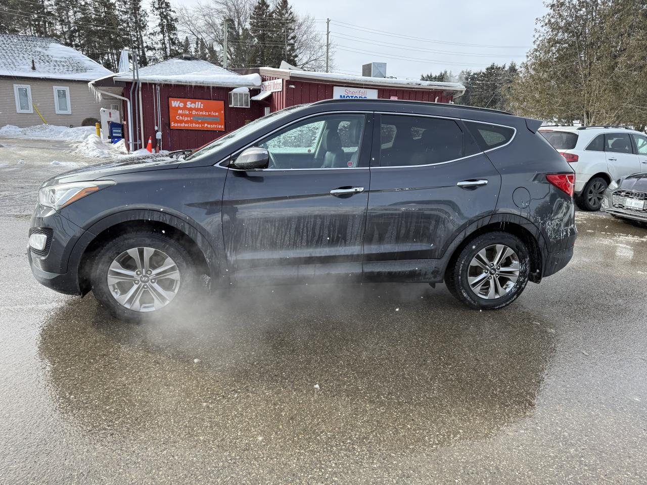 2016 Hyundai Santa Fe Sport Luxury Photo2