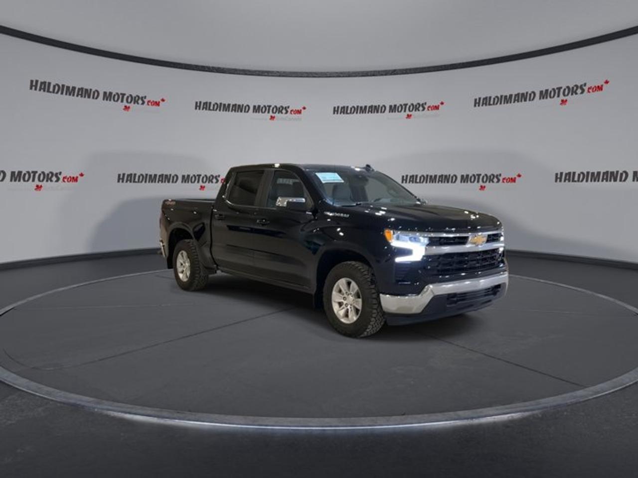2023 Chevrolet Silverado 1500 4WD Crew Cab 157 LT Photo