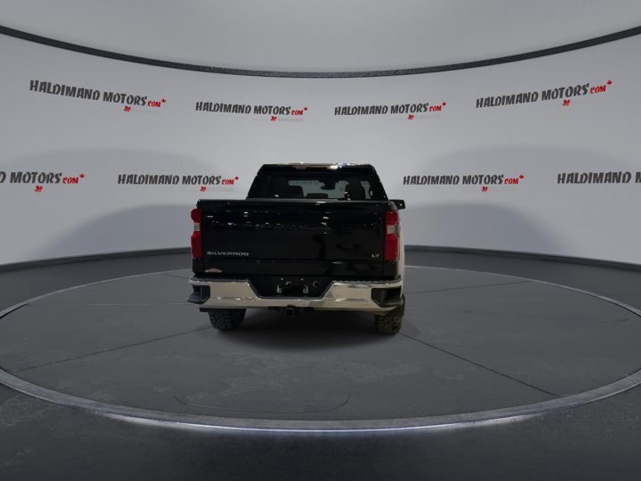 2023 Chevrolet Silverado 1500 4WD Crew Cab 157 LT Photo