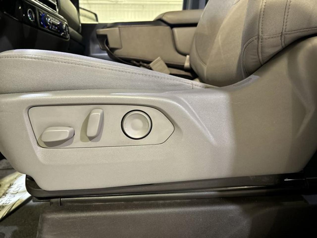 2023 Chevrolet Silverado 1500 4WD Crew Cab 157 LT Photo