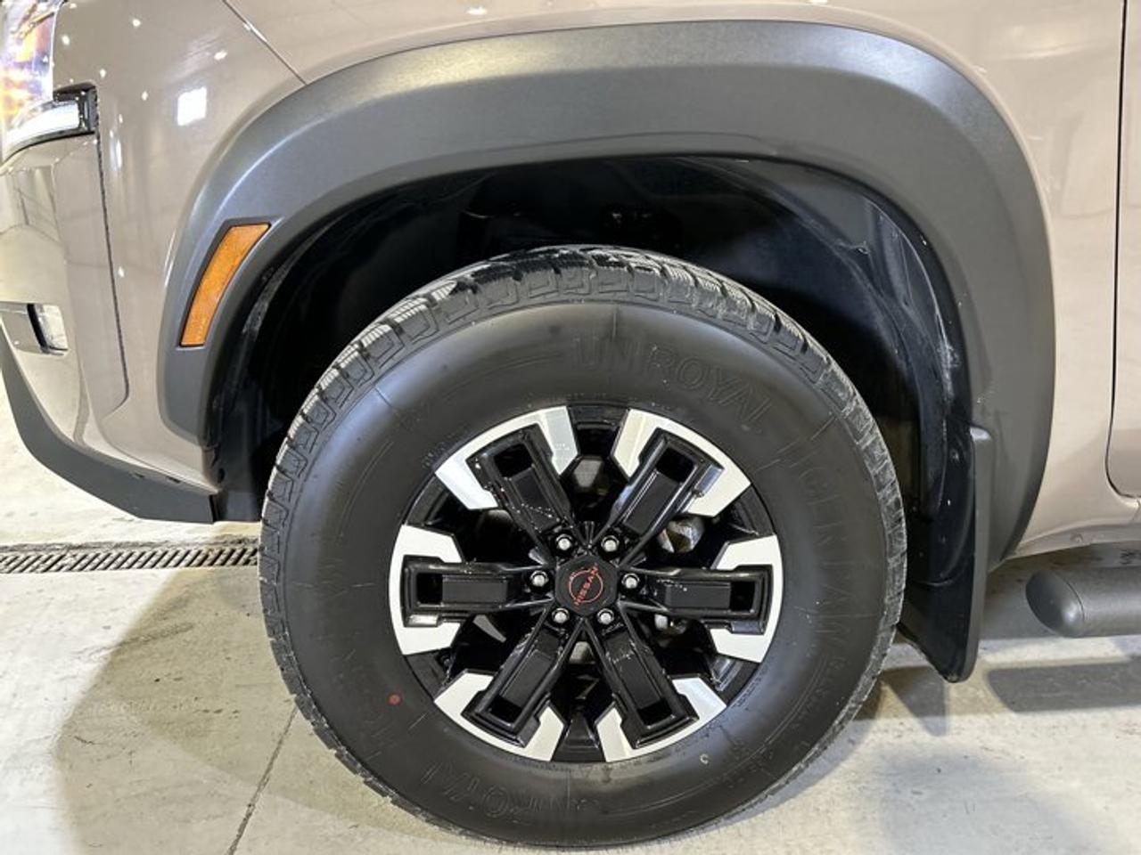 2024 Nissan Frontier PRO-4X Crew Cab 4x4 | 360 Camera | Remote Start | Heated Steering Wheel Photo