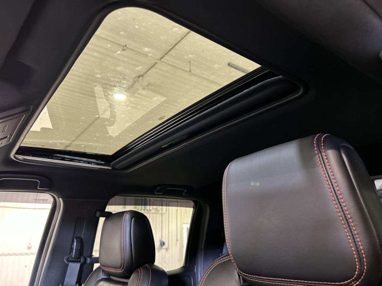 2024 Nissan Frontier PRO-4X Crew Cab 4x4 | 360 Camera | Remote Start | Heated Steering Wheel Photo