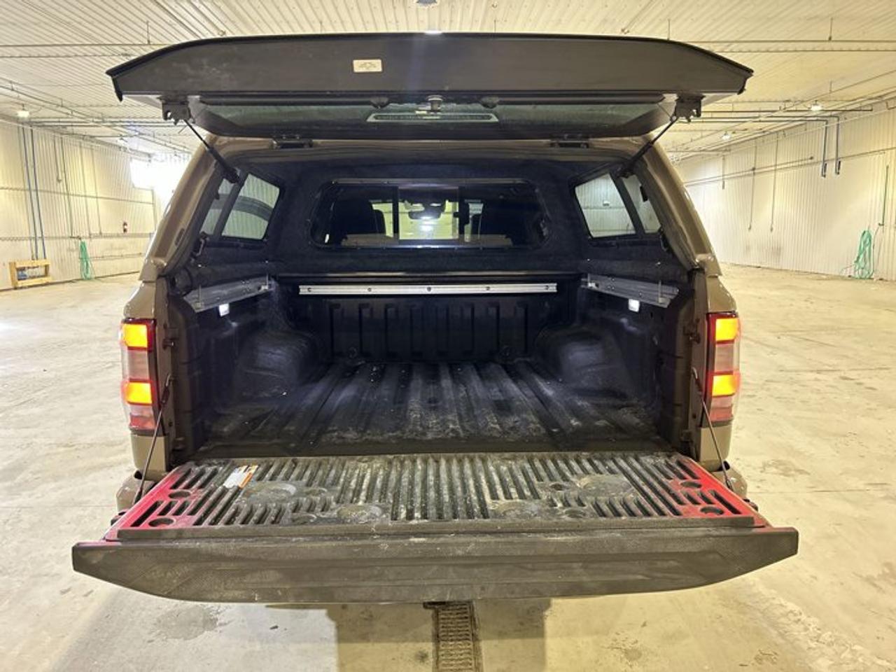 2024 Nissan Frontier PRO-4X Crew Cab 4x4 | 360 Camera | Remote Start | Heated Steering Wheel Photo