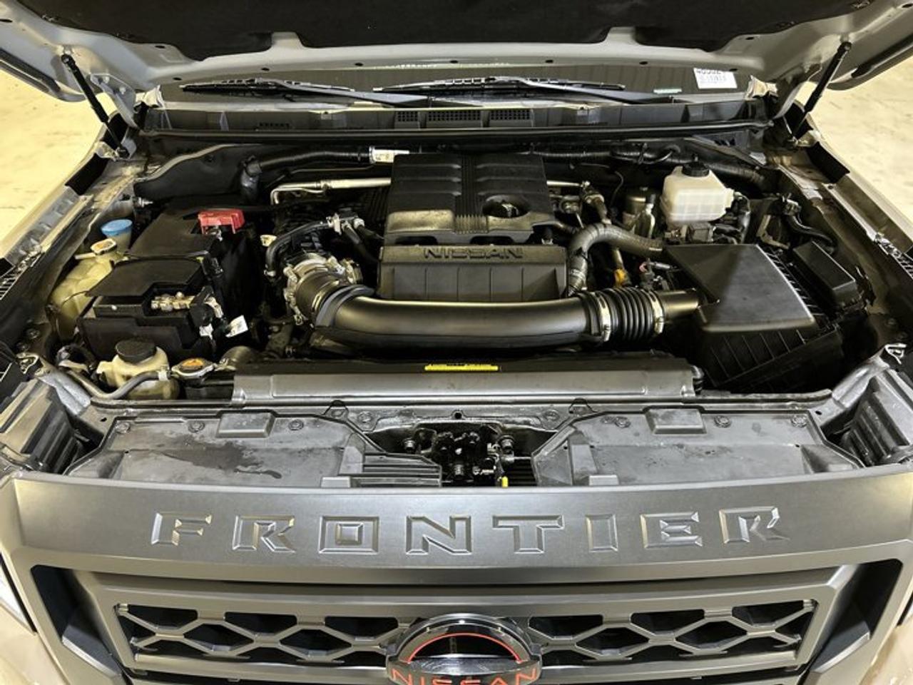 2024 Nissan Frontier PRO-4X Crew Cab 4x4 | 360 Camera | Remote Start | Heated Steering Wheel Photo