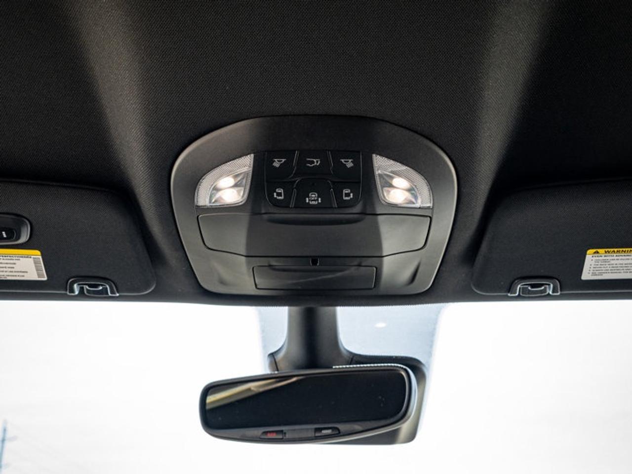 2026 Chrysler Pacifica Select Photo