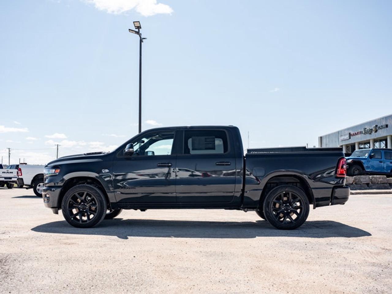 2026 RAM 1500 SPORT Photo4
