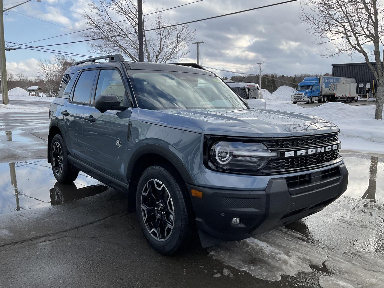 2026 Ford Bronco Sport Outer Banks Photo2