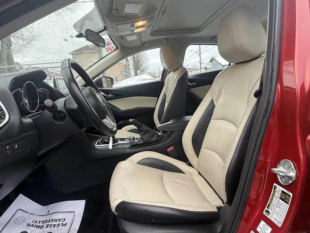 2016 Mazda MAZDA3 GT Photo