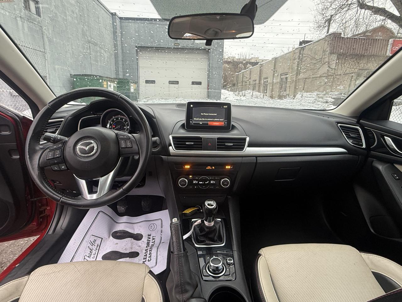 2016 Mazda MAZDA3 GT Photo