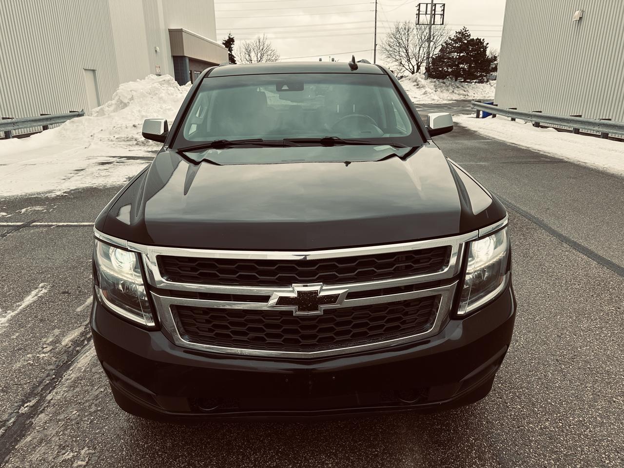 2015 Chevrolet Tahoe LT Fully Equipped Triple Black (Trade-In Special) Photo4