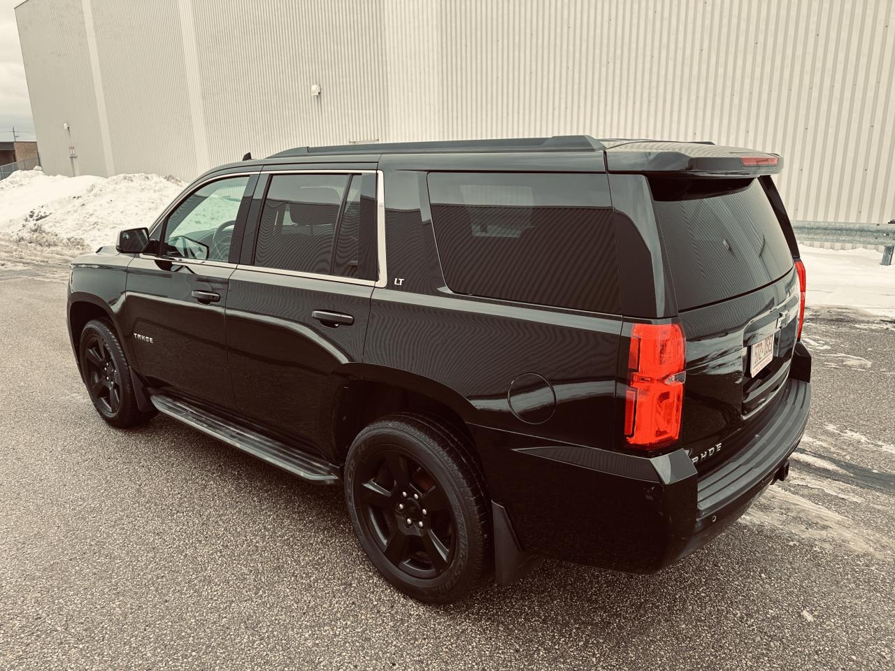 2015 Chevrolet Tahoe LT Fully Equipped Triple Black (Trade-In Special) Photo2
