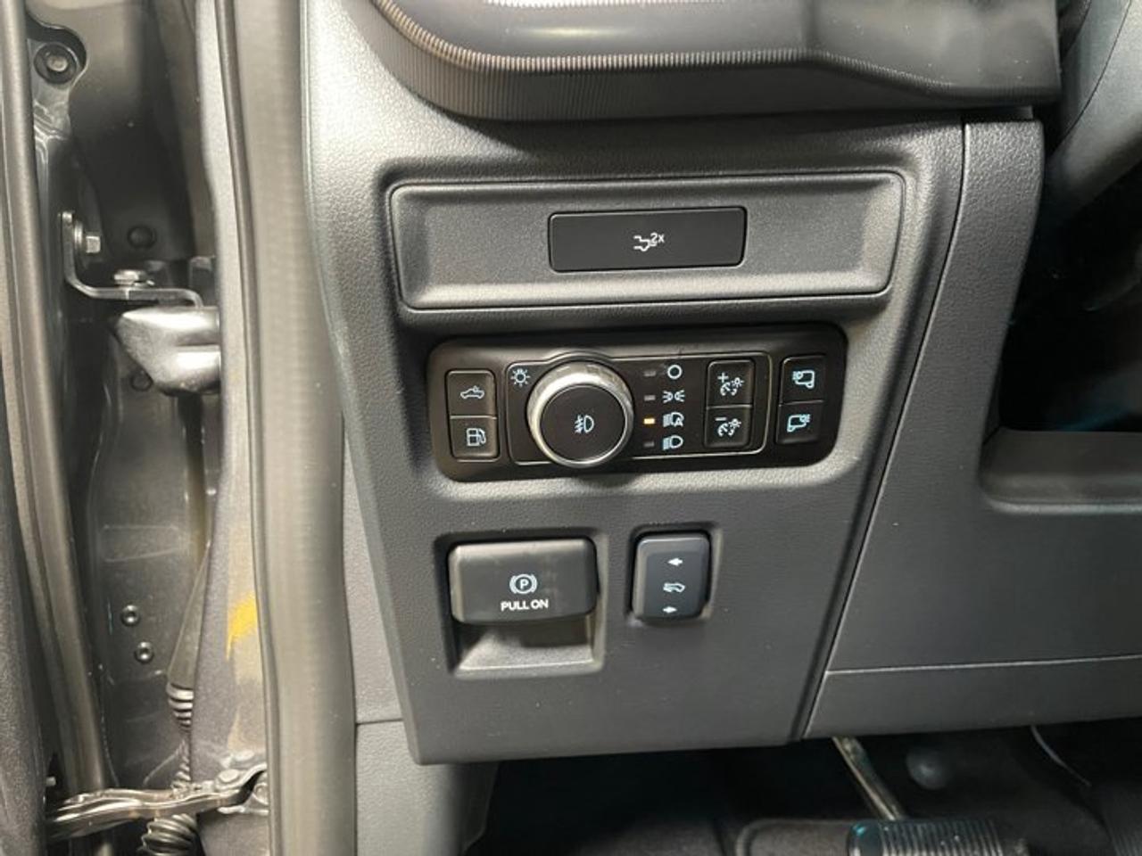 13594637