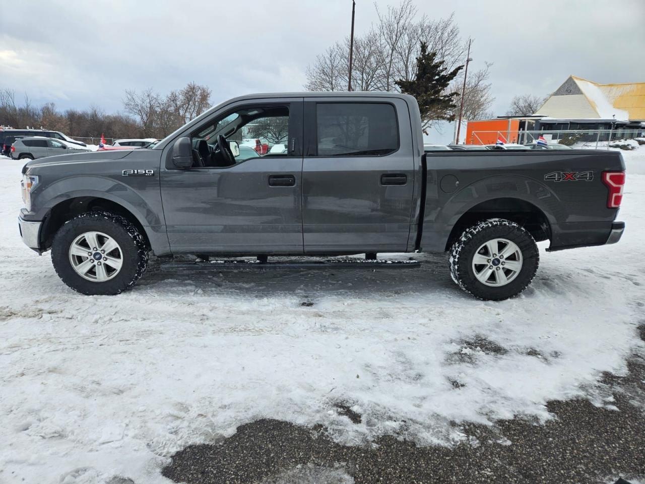 2020 Ford F-150 XLT Photo3