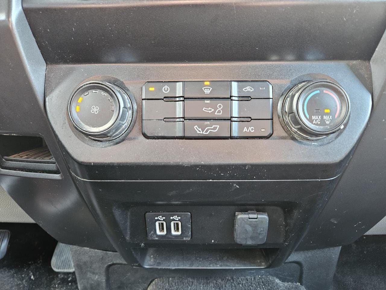 2020 Ford F-150 XLT 4WD SuperCrew 5.5' Box Photo