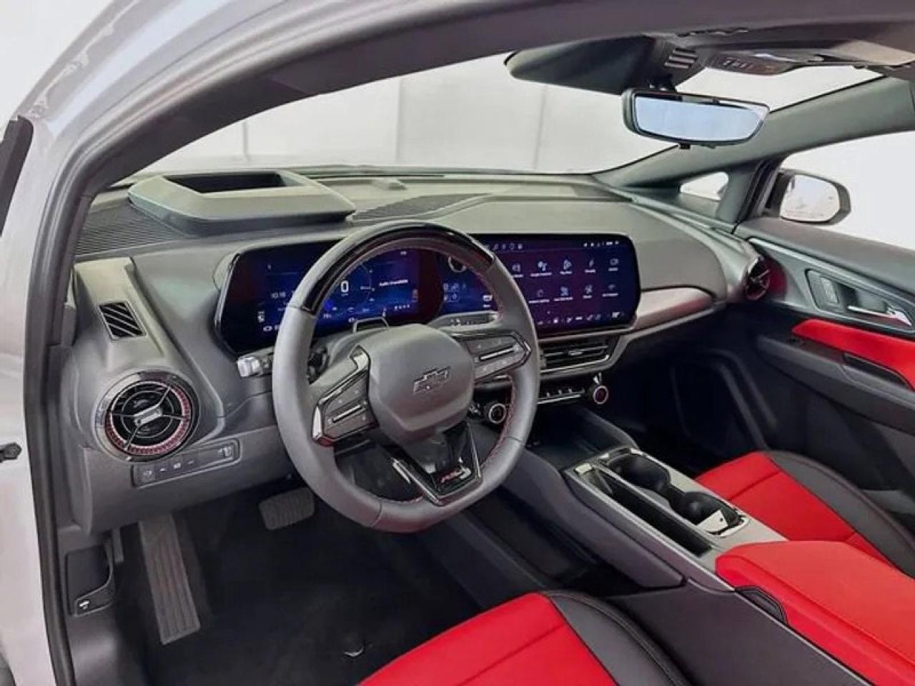 2025 Chevrolet Equinox EV RS Photo