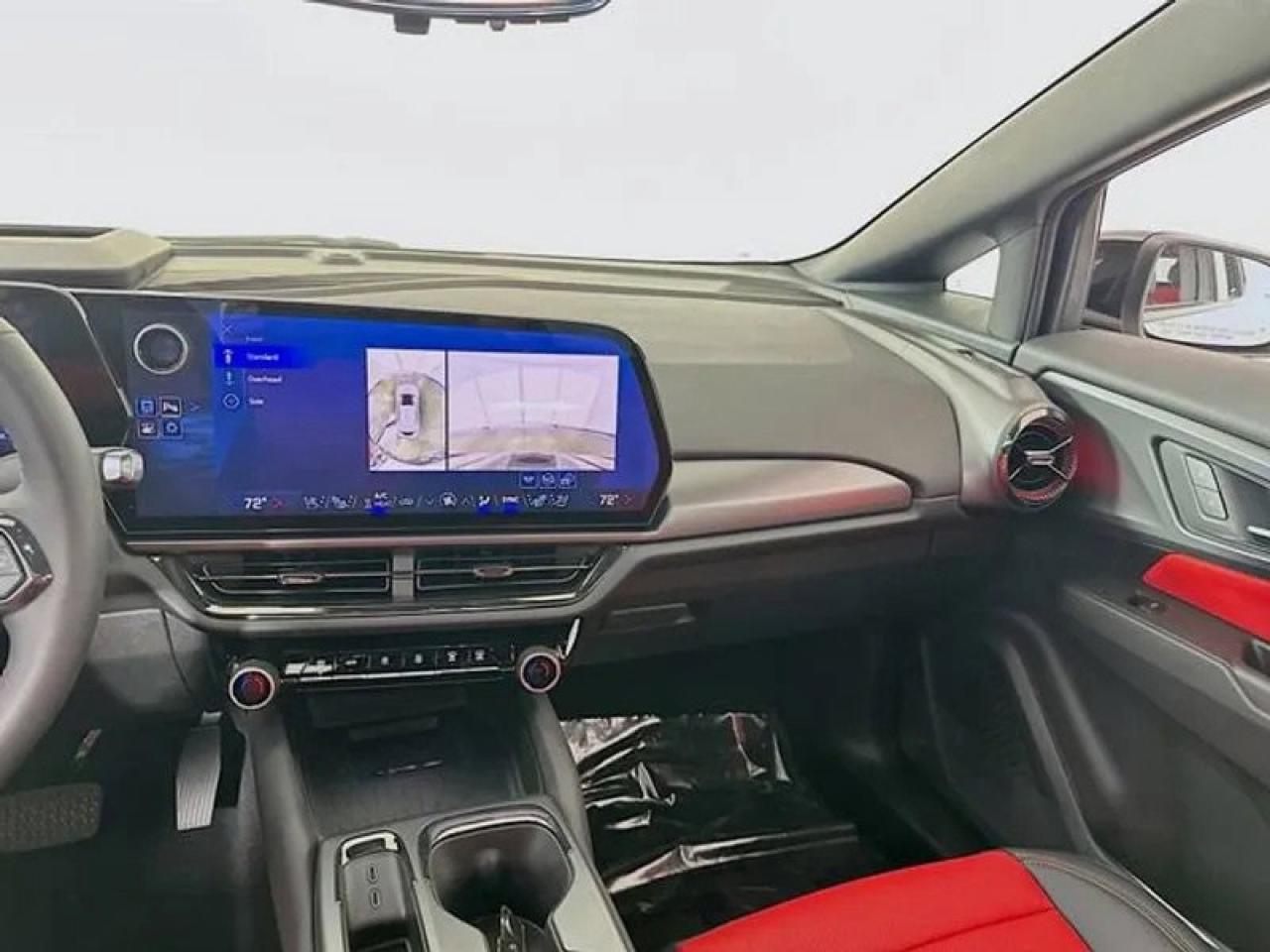 2025 Chevrolet Equinox EV RS Photo