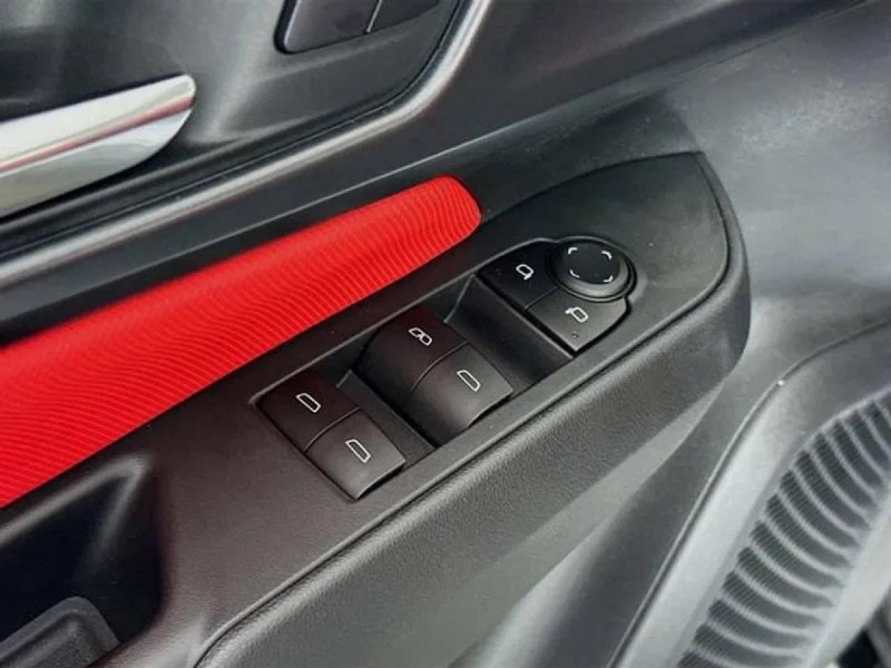 2025 Chevrolet Equinox EV RS Photo