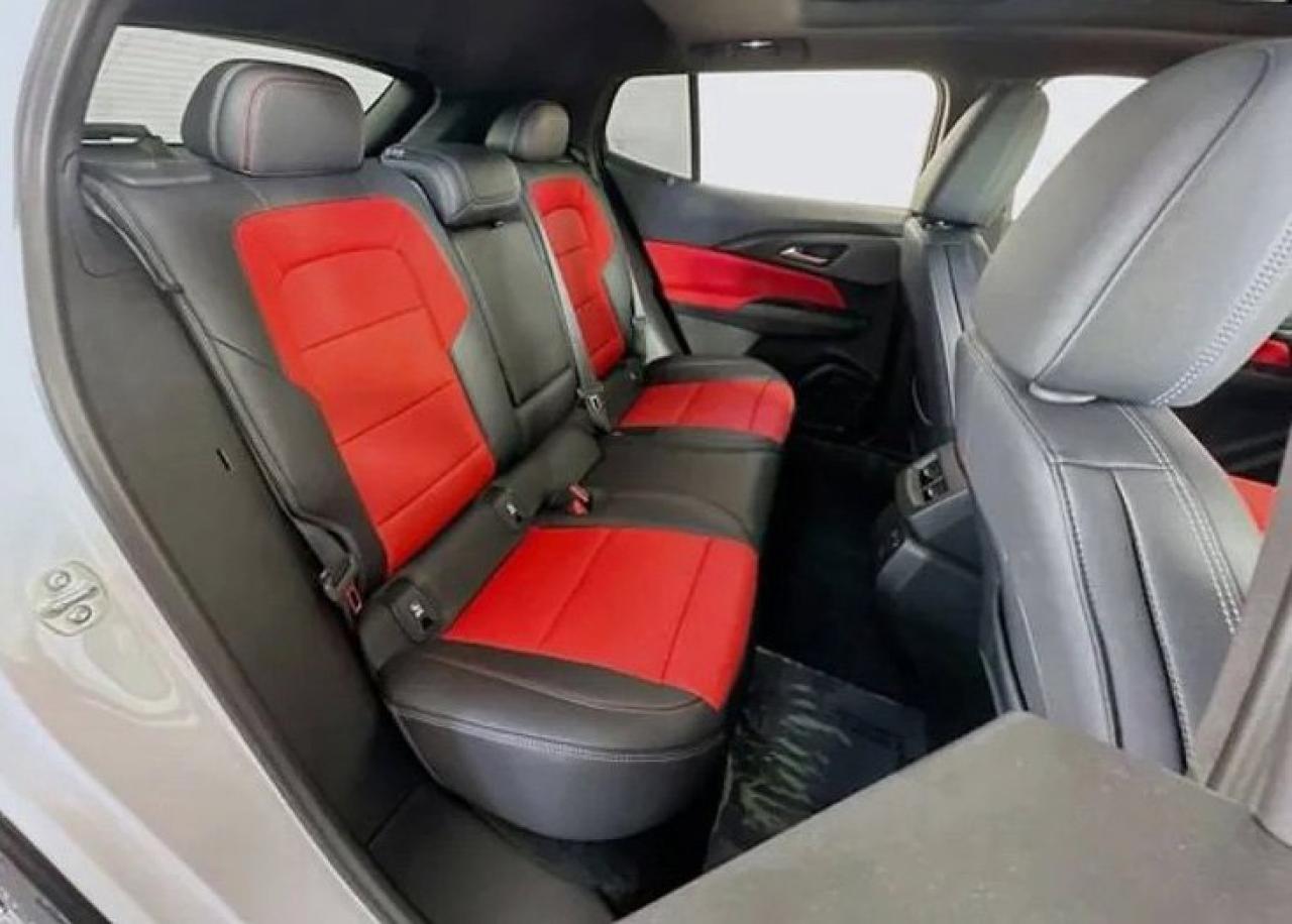 2025 Chevrolet Equinox EV RS Photo