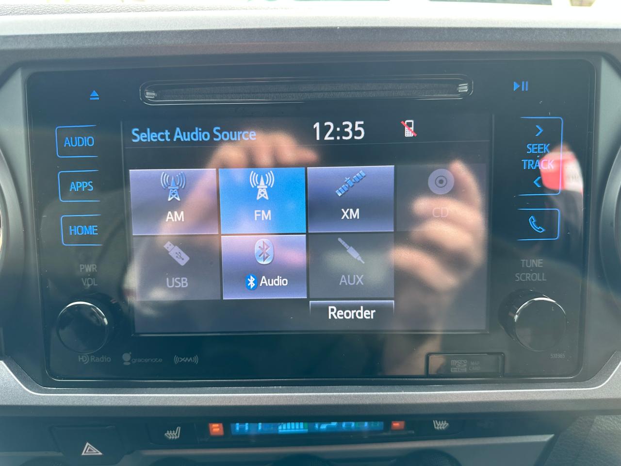 2019 Toyota Tacoma SR5 4X4 LB HTD Cloth NAV Bluetooth XM Alloys RvCam Photo