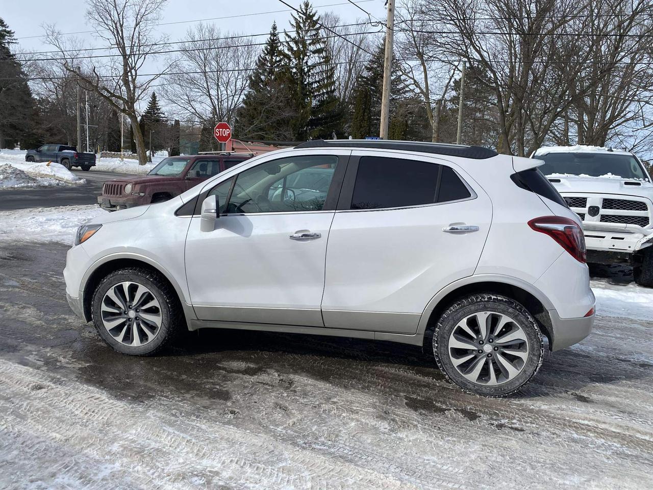 2017 Buick Encore AWD 4dr Essence - Photo #8