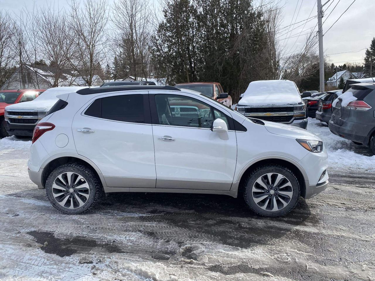 2017 Buick Encore AWD 4dr Essence - Photo #3