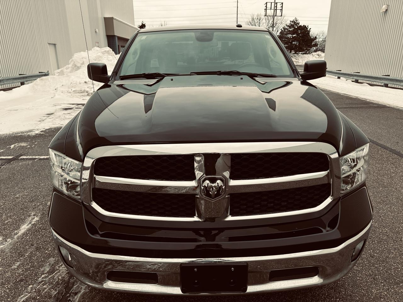 2023 RAM 1500 Classic Tradesman 4x4 Reg Cab 8' Box 5.7 L ( SOLD UNIT ) Photo