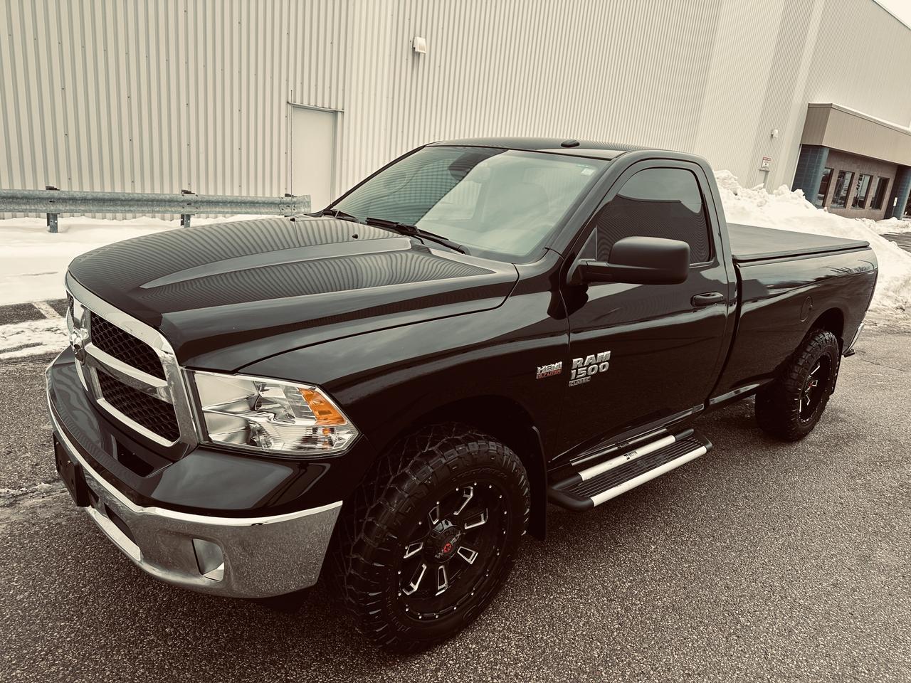 2023 RAM 1500 Classic Tradesman 4x4 Reg Cab 8' Box 5.7 L ( SOLD UNIT ) Photo