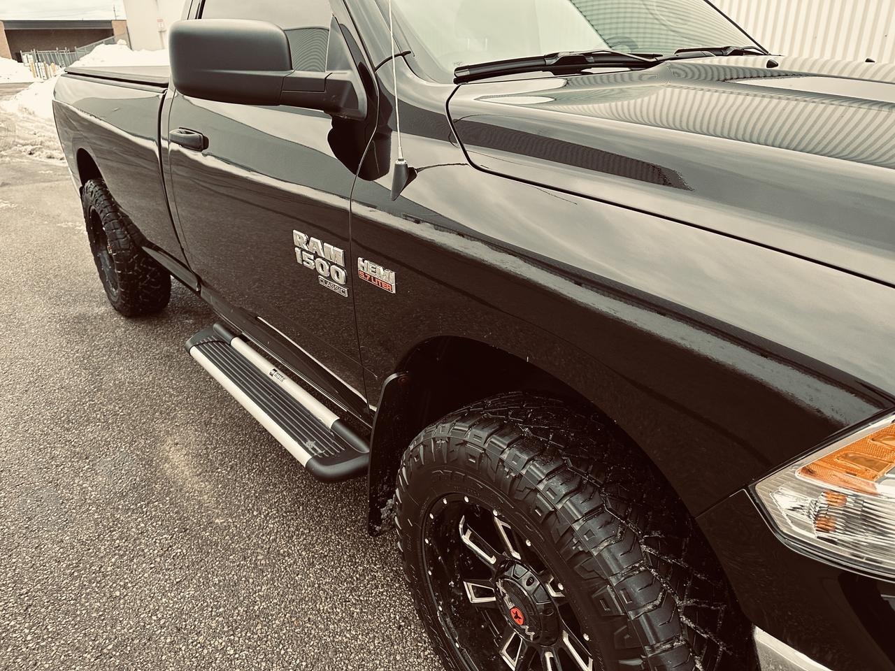 2023 RAM 1500 Classic Tradesman 4x4 Reg Cab 8' Box 5.7 L ( SOLD UNIT ) Photo