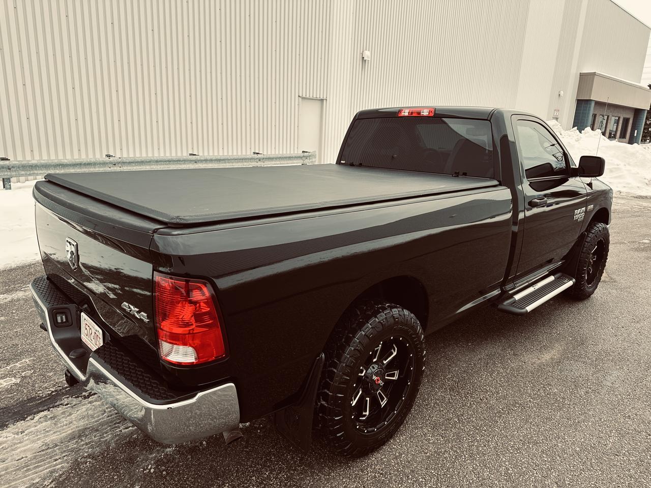 2023 RAM 1500 Classic Tradesman 4x4 Reg Cab 8' Box 5.7 L ( SOLD UNIT ) Photo