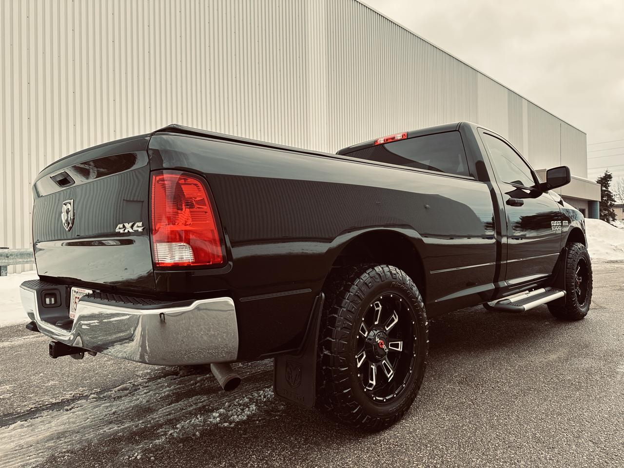 2023 RAM 1500 Classic Tradesman 4x4 Reg Cab 8' Box 5.7 L ( SOLD UNIT ) Photo