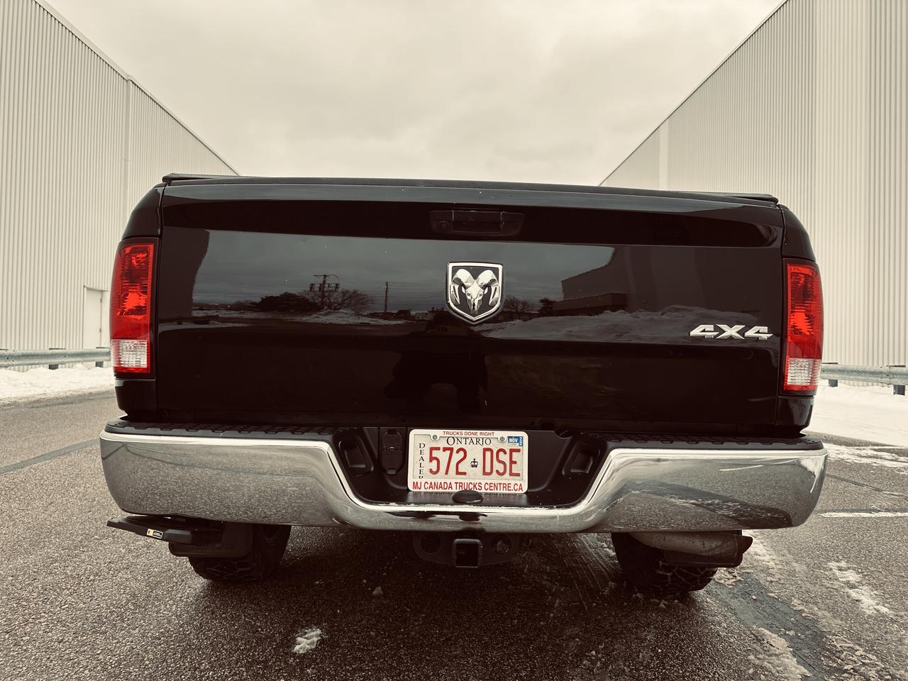 2023 RAM 1500 Classic Tradesman 4x4 Reg Cab 8' Box 5.7 L ( SOLD UNIT ) Photo