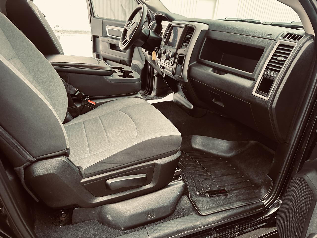 2023 RAM 1500 Classic Tradesman 4x4 Reg Cab 8' Box 5.7 L ( SOLD UNIT ) Photo