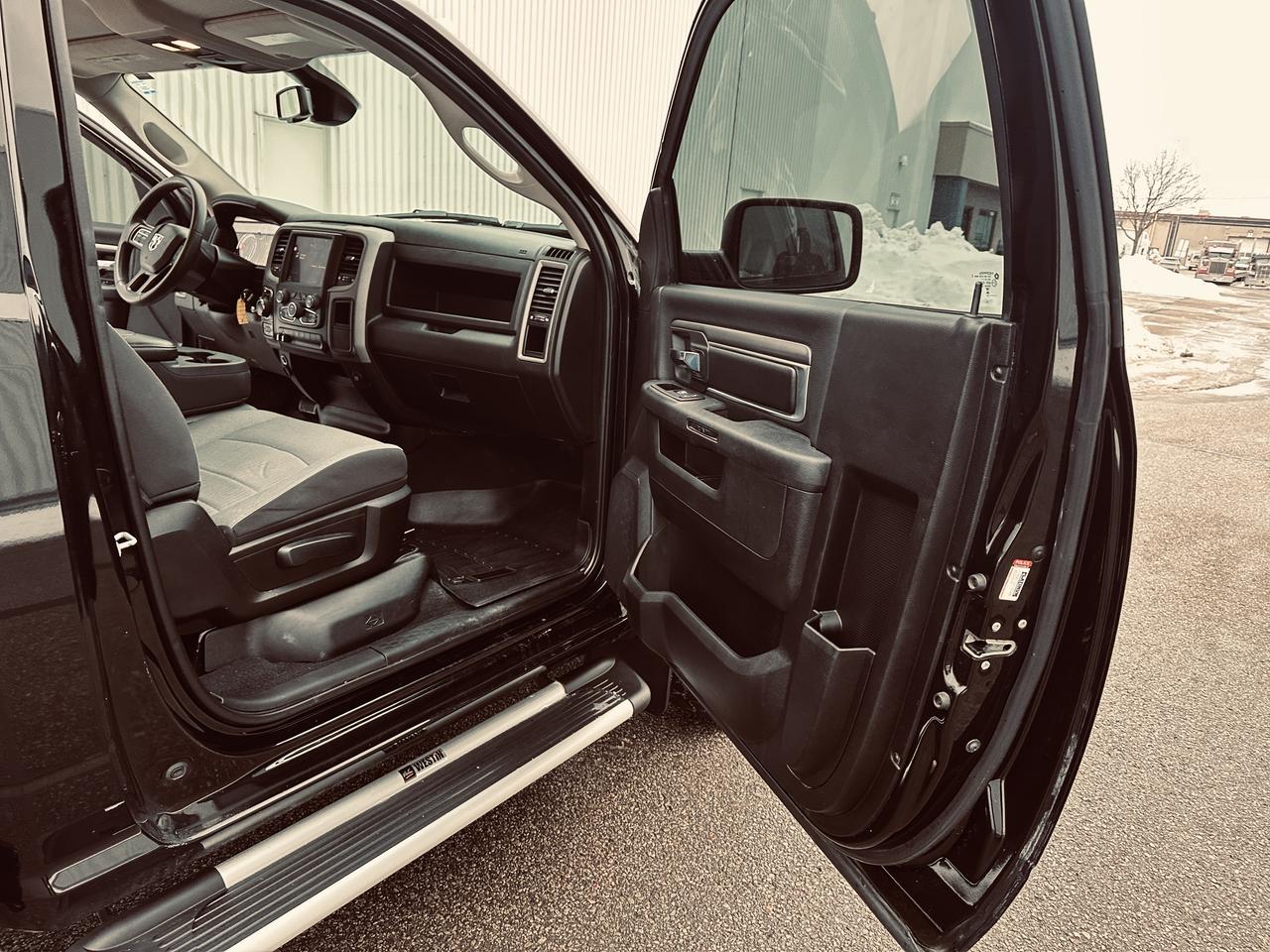 2023 RAM 1500 Classic Tradesman 4x4 Reg Cab 8' Box 5.7 L ( SOLD UNIT ) Photo