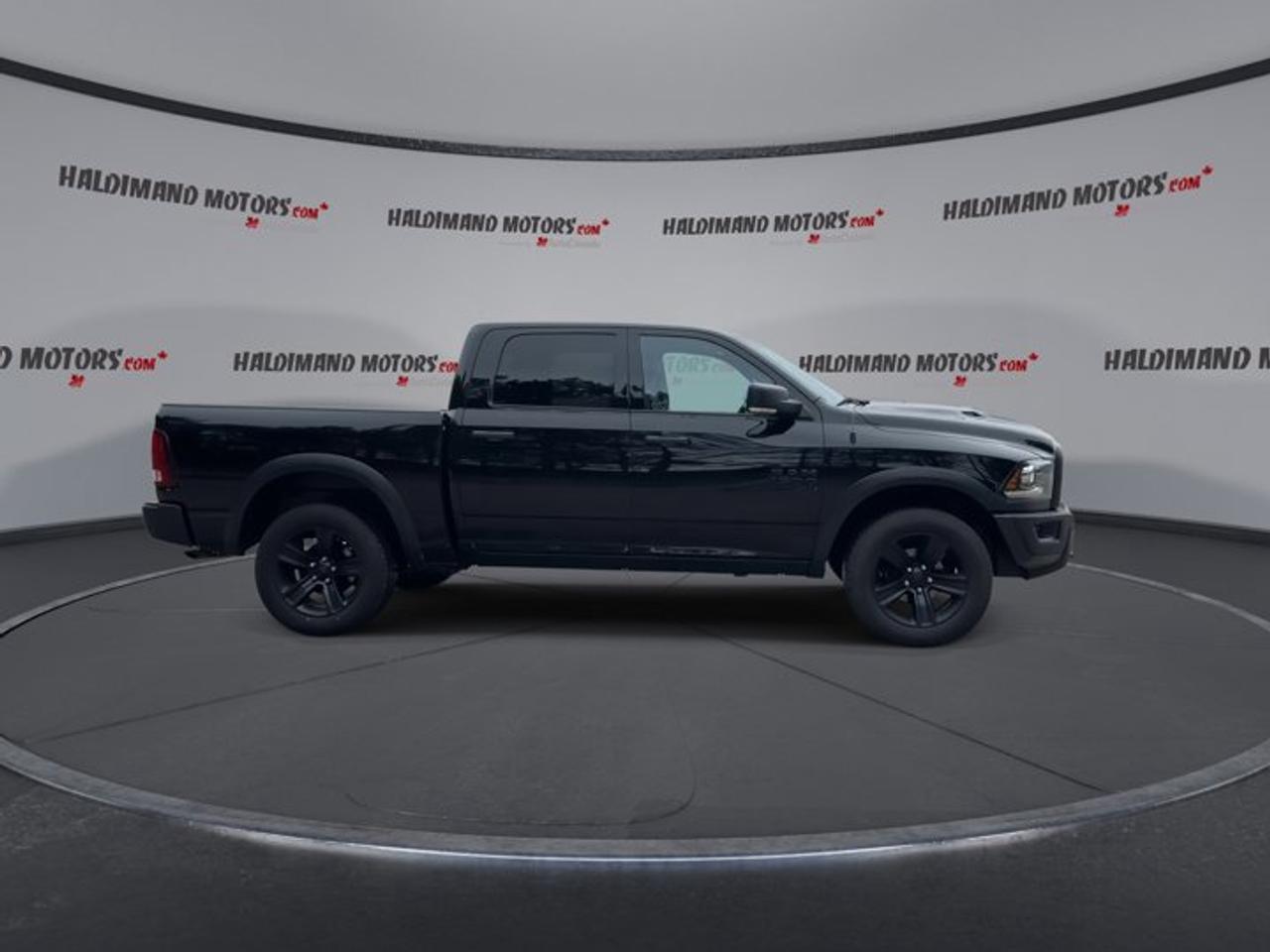 2022 RAM 1500 Classic SLT 4x4 Crew Cab 5'7 Box Photo