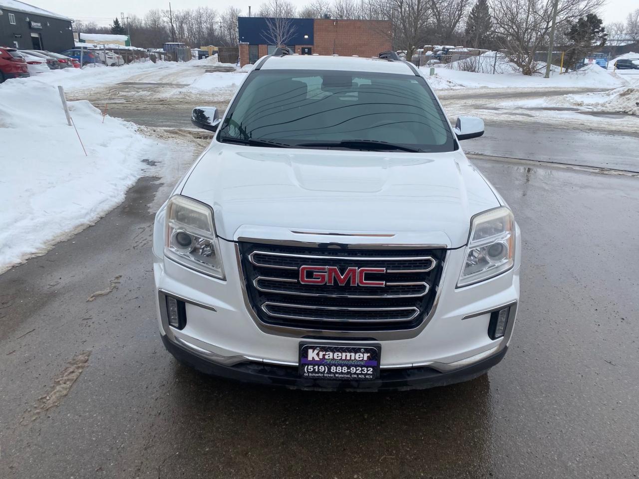 2017 GMC Terrain SLE Photo2