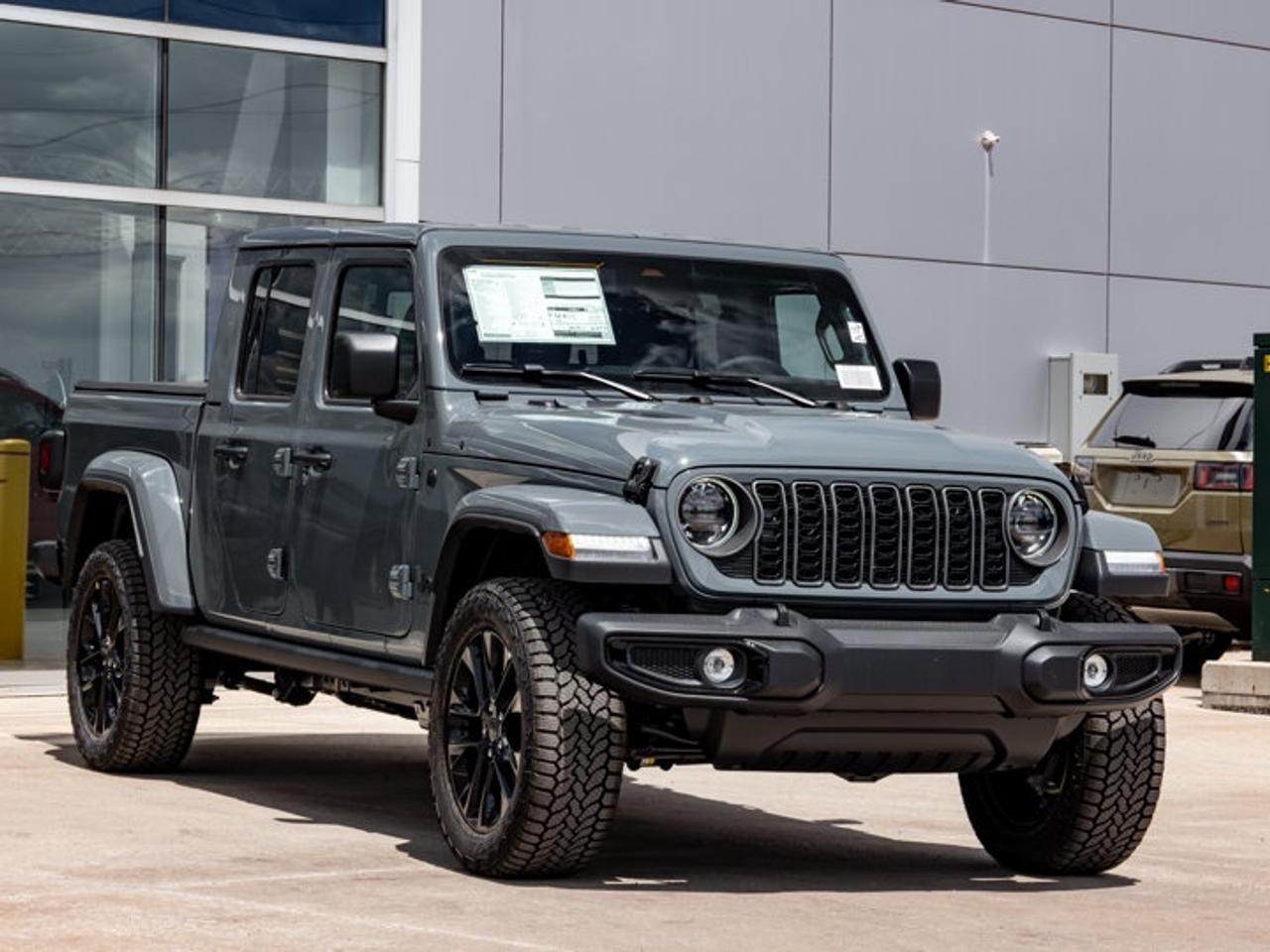 2026 Jeep Gladiator NightHawk Photo