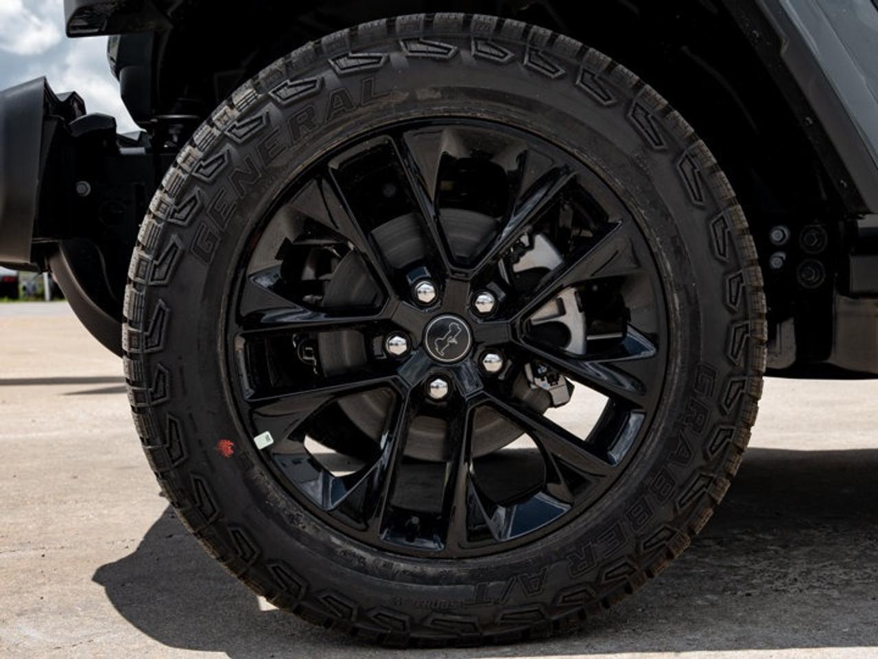 2026 Jeep Gladiator NightHawk Photo
