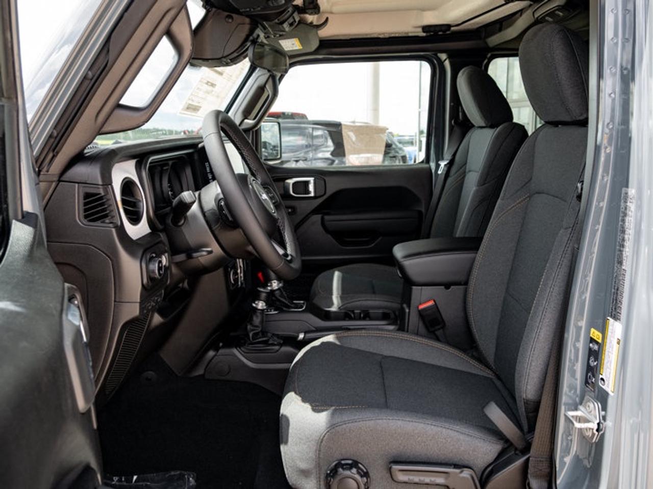 2026 Jeep Gladiator NightHawk Photo