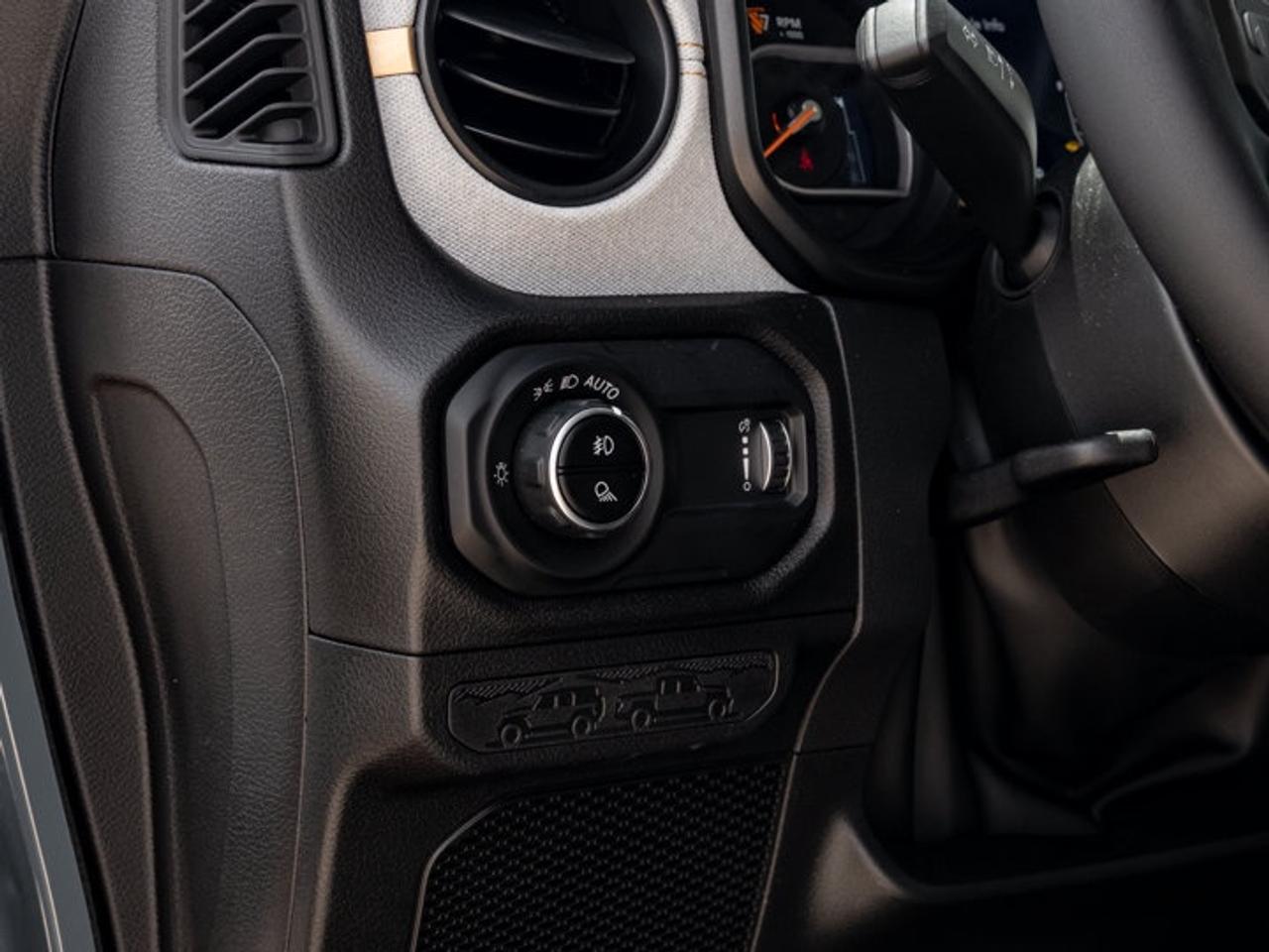 2026 Jeep Gladiator NightHawk Photo