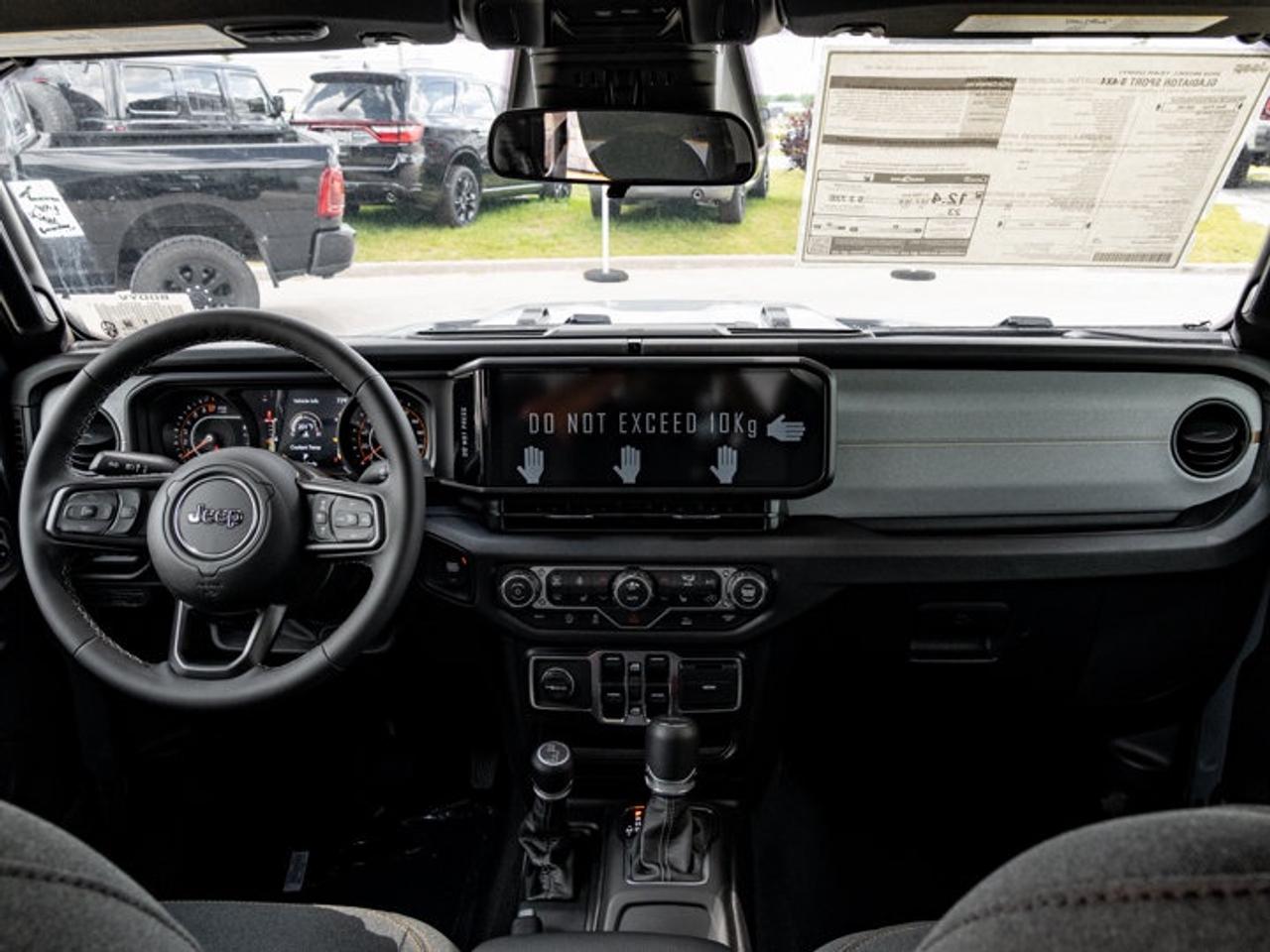 2026 Jeep Gladiator NightHawk Photo