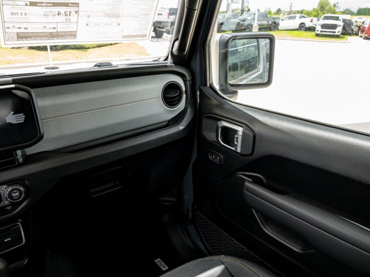 2026 Jeep Gladiator NightHawk Photo