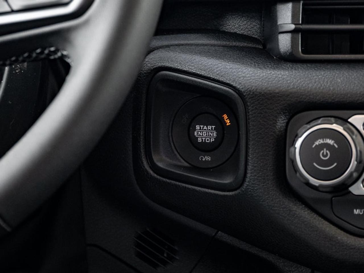 2026 Jeep Gladiator NightHawk Photo