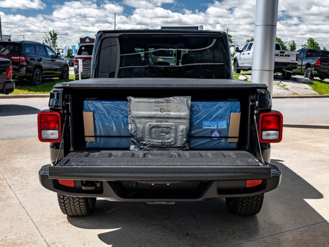 2026 Jeep Gladiator NightHawk Photo