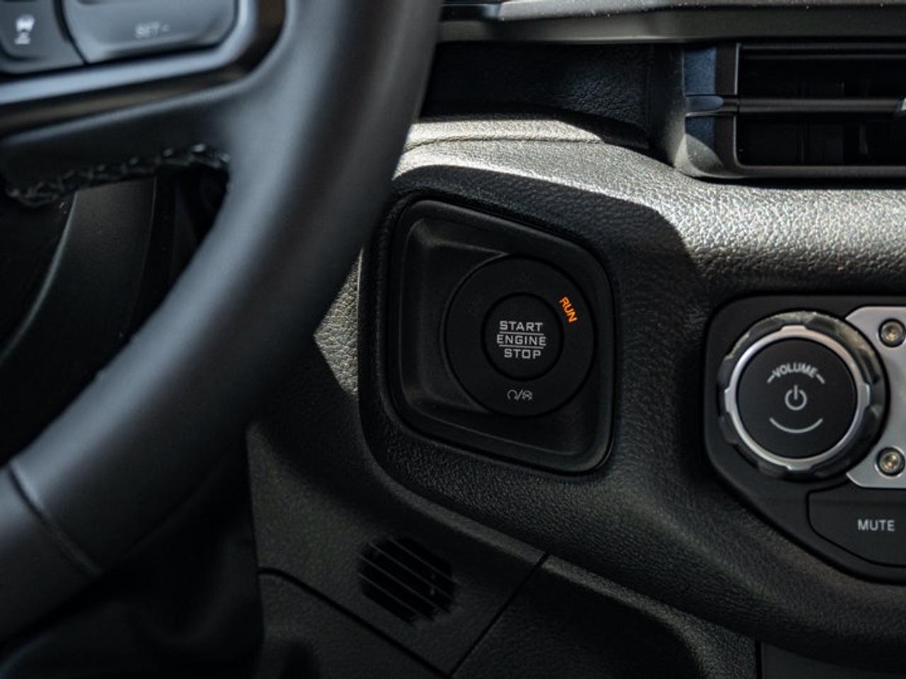 2026 Jeep Gladiator NightHawk Photo