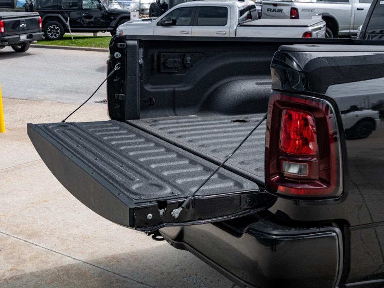 2026 RAM 2500 Black Express Photo