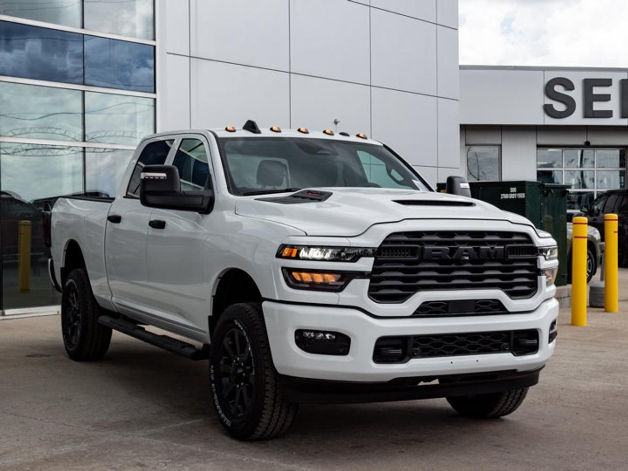 2026 RAM 2500 Black Express Photo