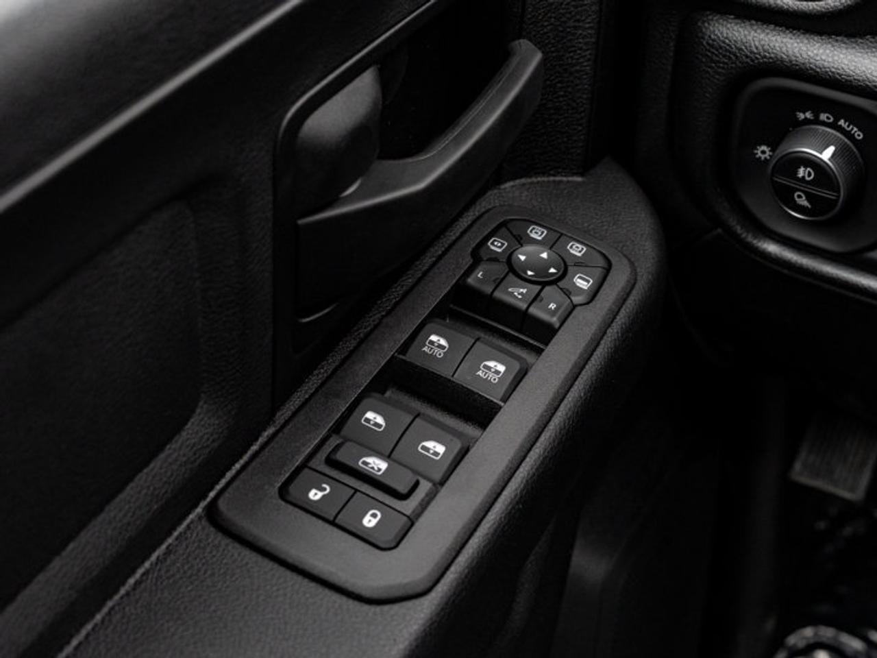 2026 RAM 2500 Black Express Photo